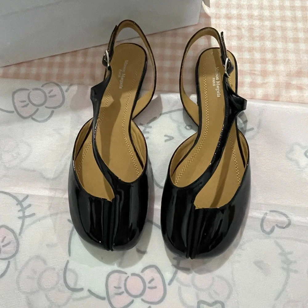 Maison Martin Margiela Black Patent Slingback Flats - Picture 1 of 12